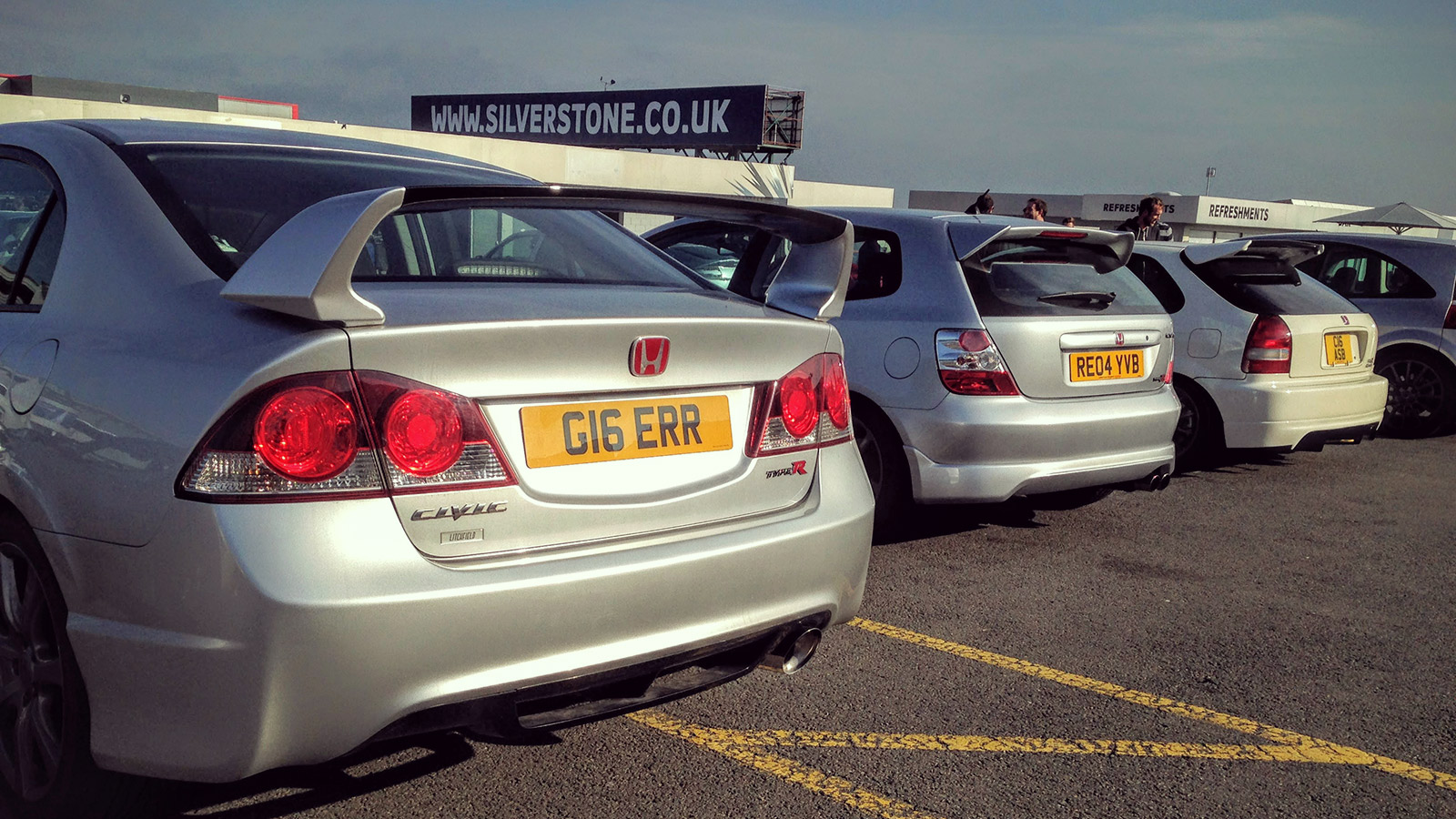 Collection of cars at Silverstone Sunday service